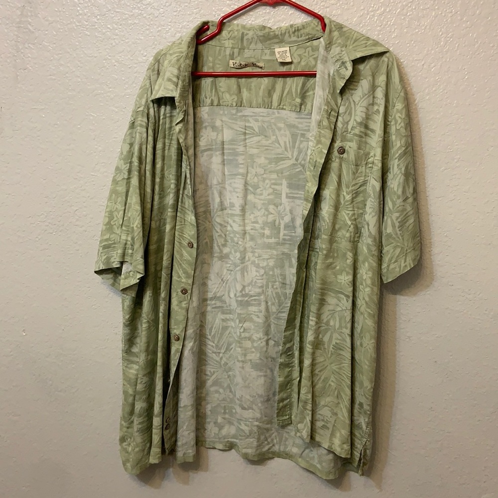 Green Hawaiian shirt